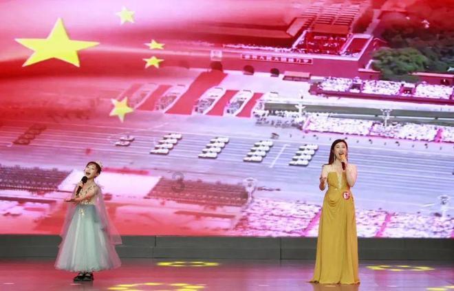 张某夫妇，刑拘！专坑“不利索”老人…